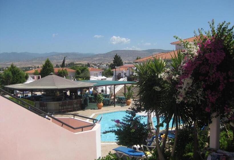 酒店 Akamanthea Holiday Village