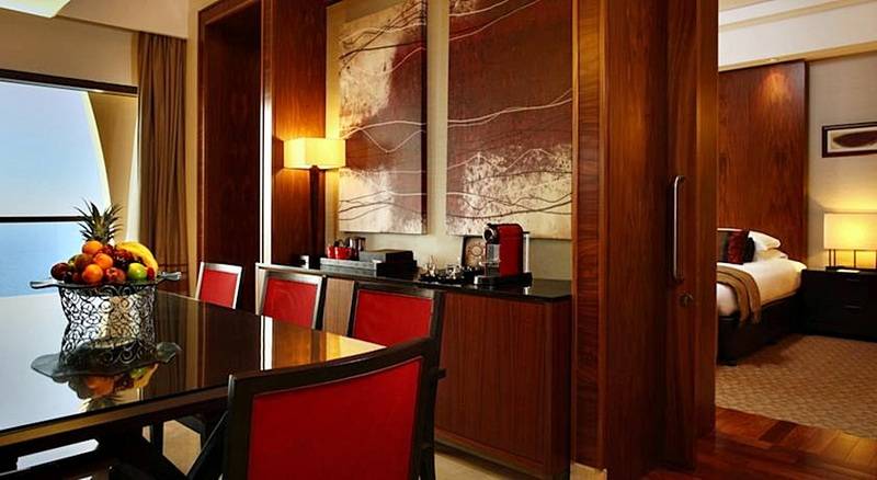 酒店 Amwaj Rotana, Jumeirah Beach Dubai