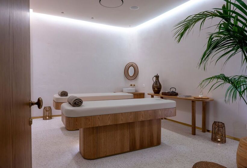 Отель Aquila Rithymna Beach