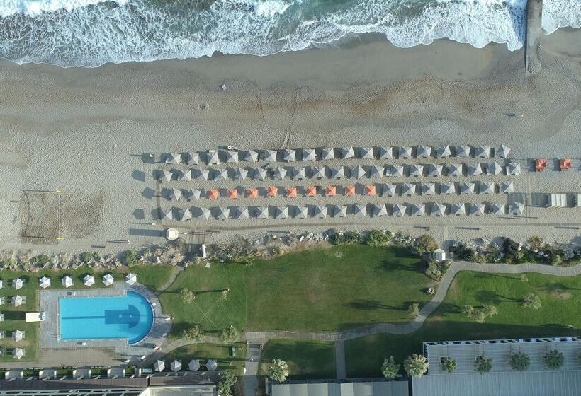 Отель Aquila Rithymna Beach