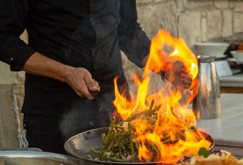 Отель Aquila Rithymna Beach