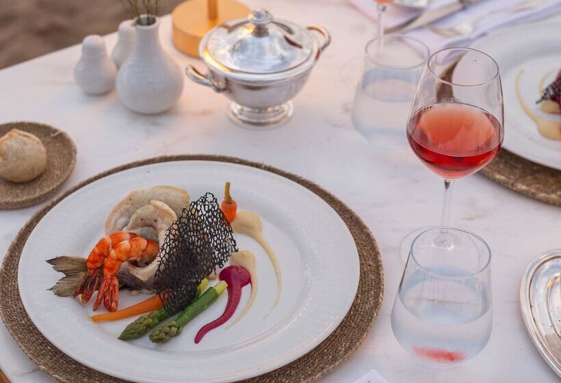 Отель Aquila Rithymna Beach