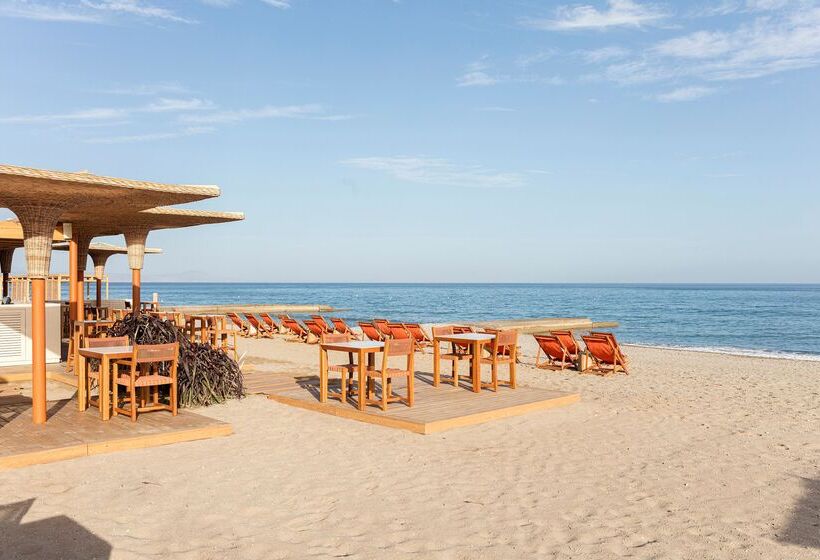 Отель Aquila Rithymna Beach