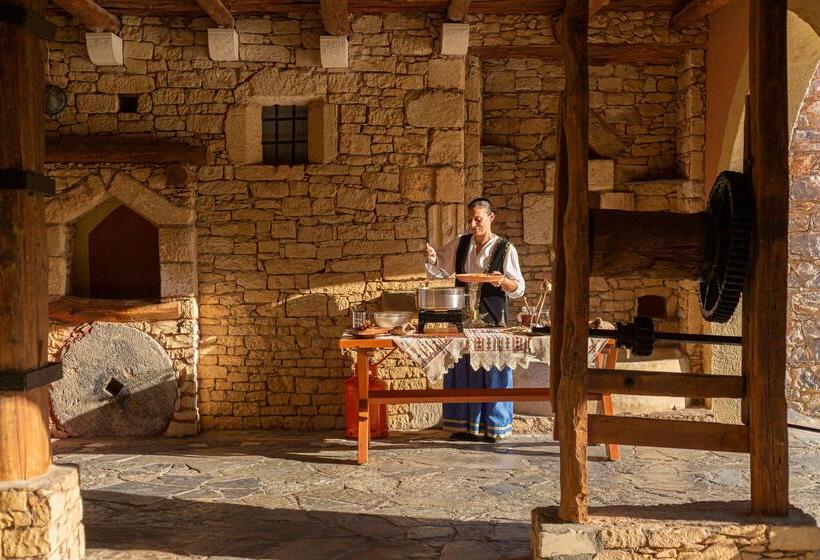 Отель Aquila Rithymna Beach