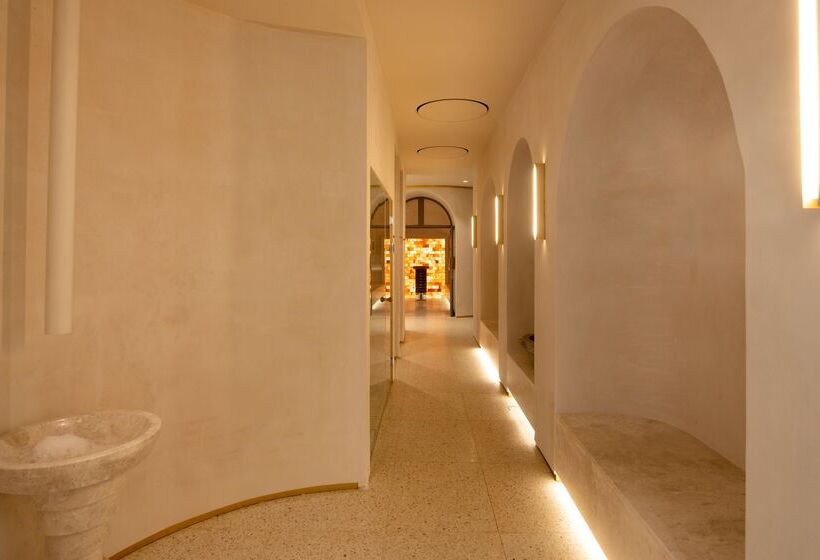 Отель Aquila Rithymna Beach