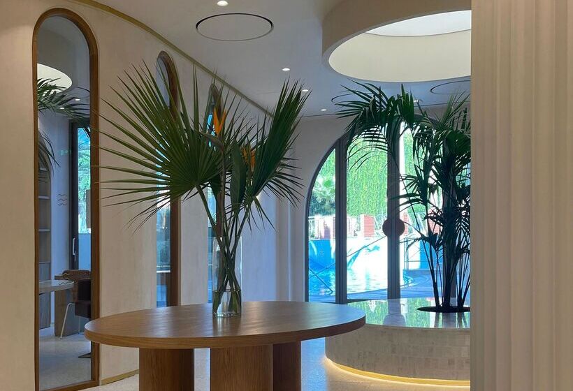 Отель Aquila Rithymna Beach