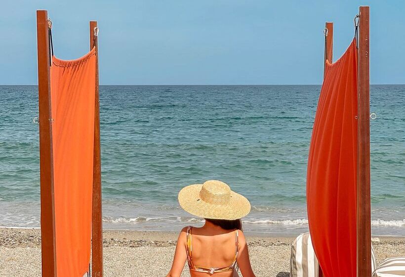 Отель Aquila Rithymna Beach