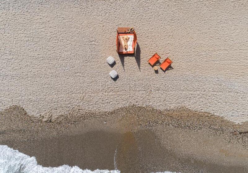 Отель Aquila Rithymna Beach