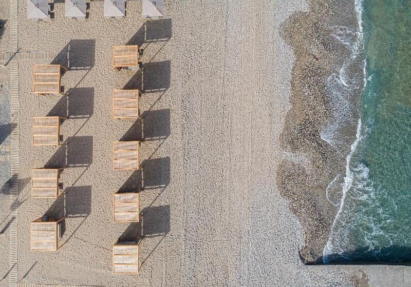 Отель Aquila Rithymna Beach