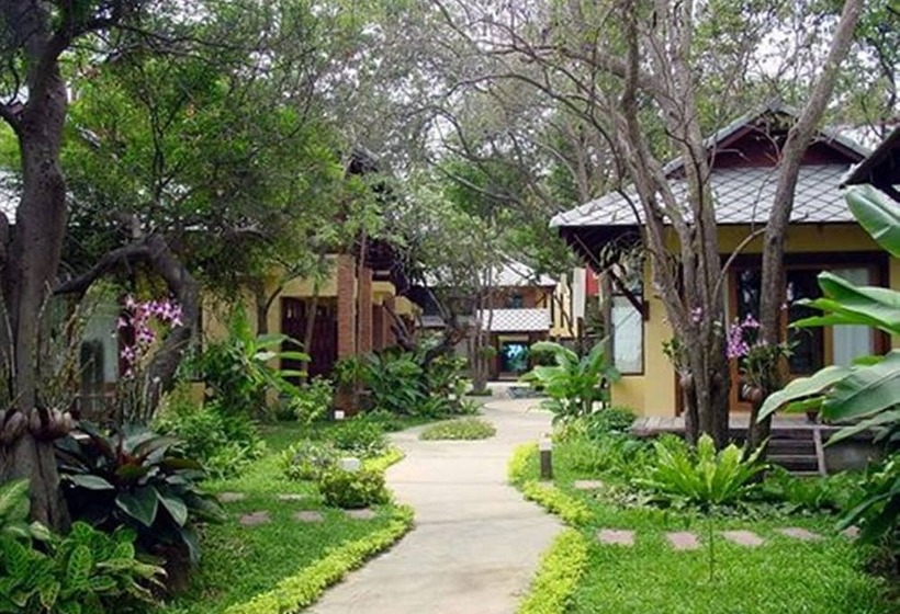 ホテル Baan Talay Dao