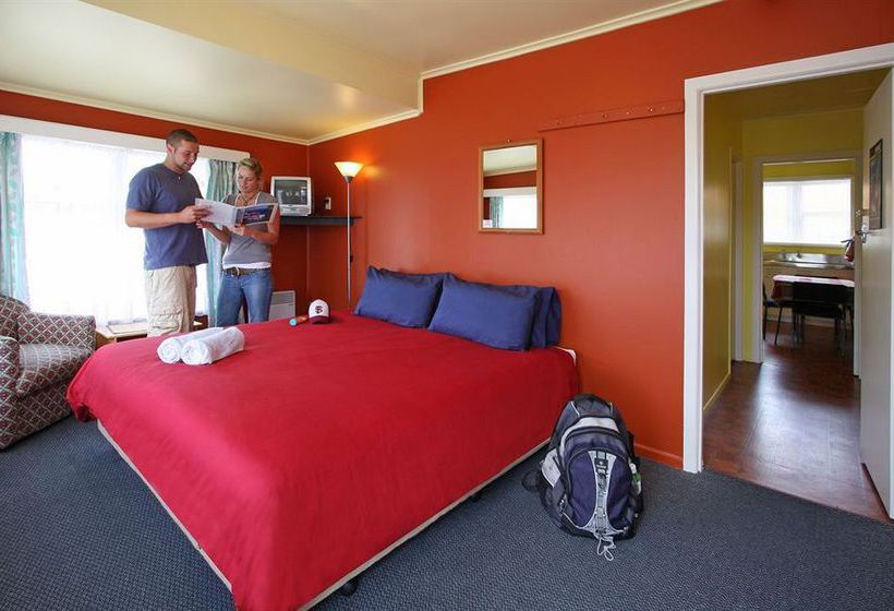 בית מלון כפרי Base Bay Of Islands  Hostel