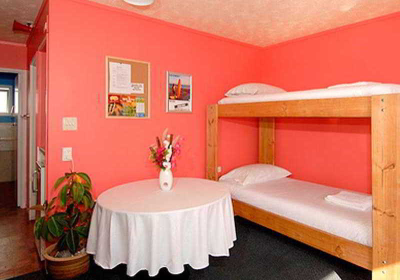 בית מלון כפרי Base Bay Of Islands  Hostel