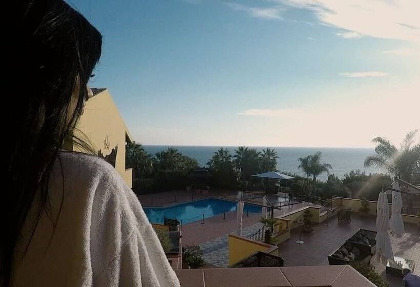 فندق Baia Di Ulisse Wellness & Spa