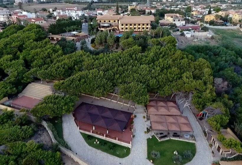 فندق Baia Di Ulisse Wellness & Spa