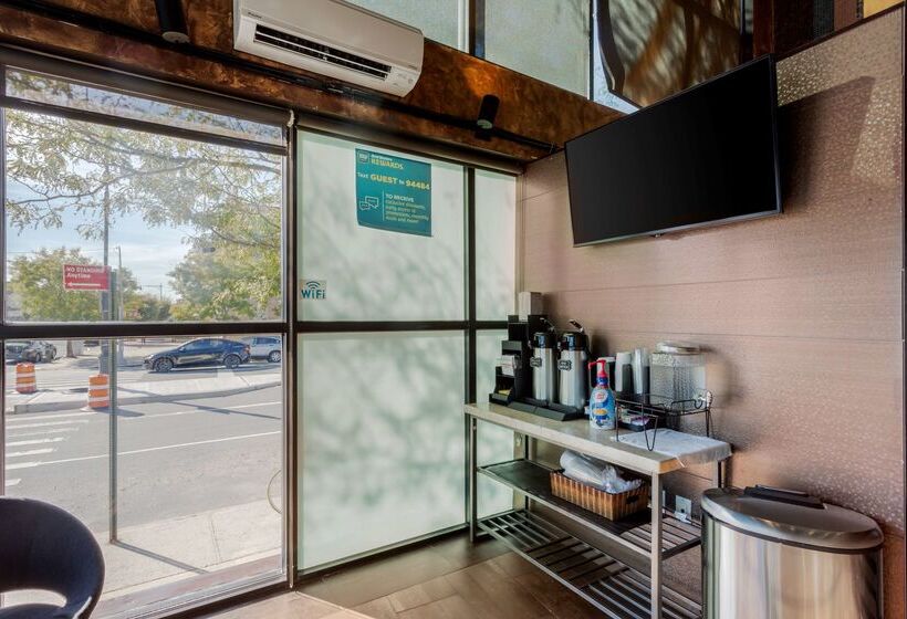 בית מלון כפרי Best Western Plus Brooklyn Bay