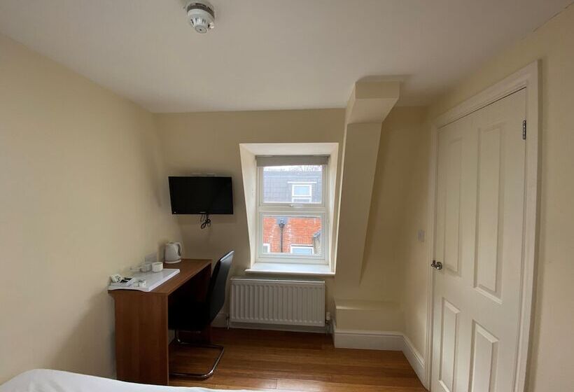 Отель Buckingham