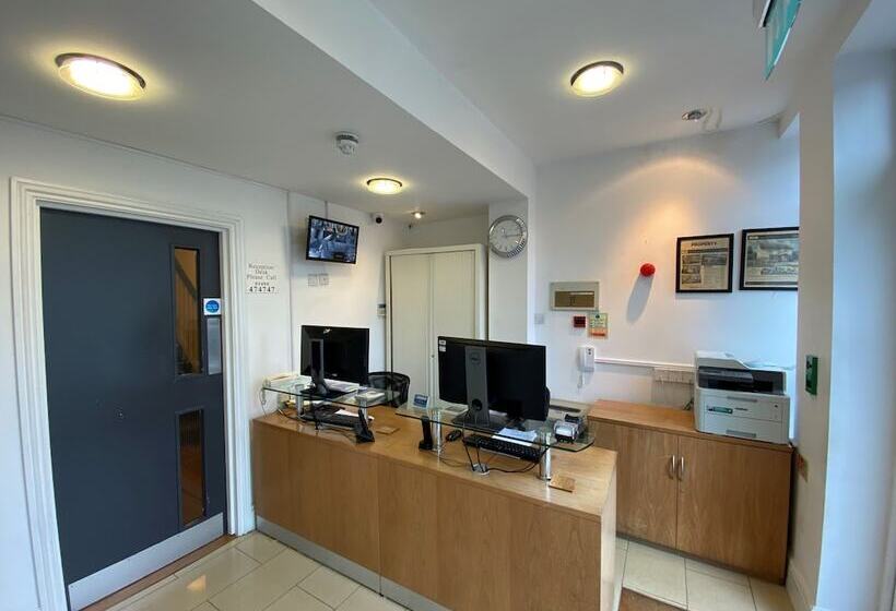 Отель Buckingham