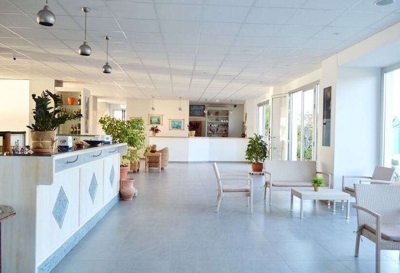 ホテル Capo Nettuno