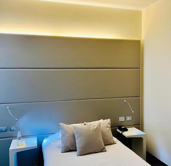 Th Assisi   Hotel Cenacolo