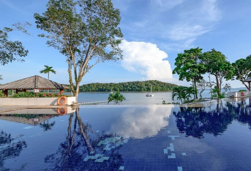 בית מלון כפרי Chandara Resort & Spa Phuket