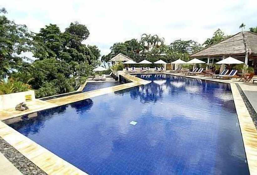 בית מלון כפרי Chandara Resort & Spa Phuket