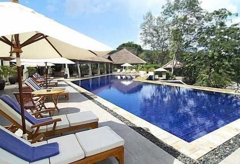 בית מלון כפרי Chandara Resort & Spa Phuket