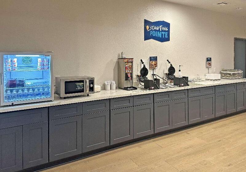 Hotel Clarion Pointe Winslow I 40