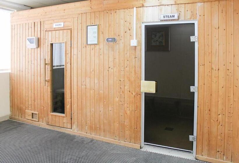 هتل Clifton International