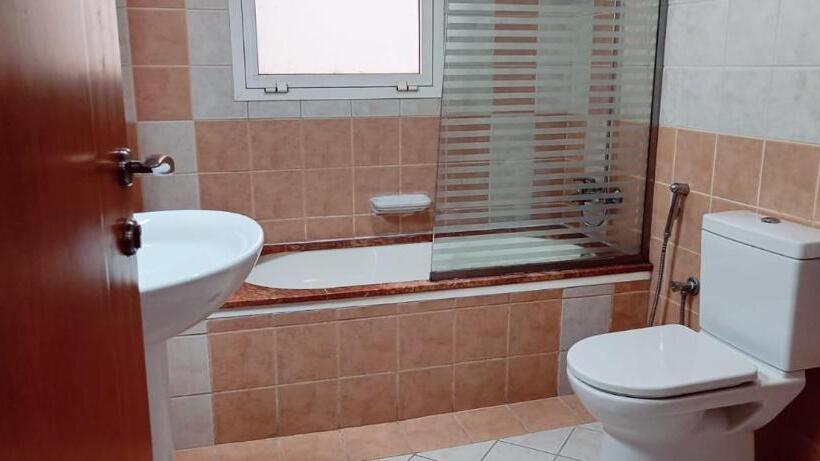 هتل Clifton International