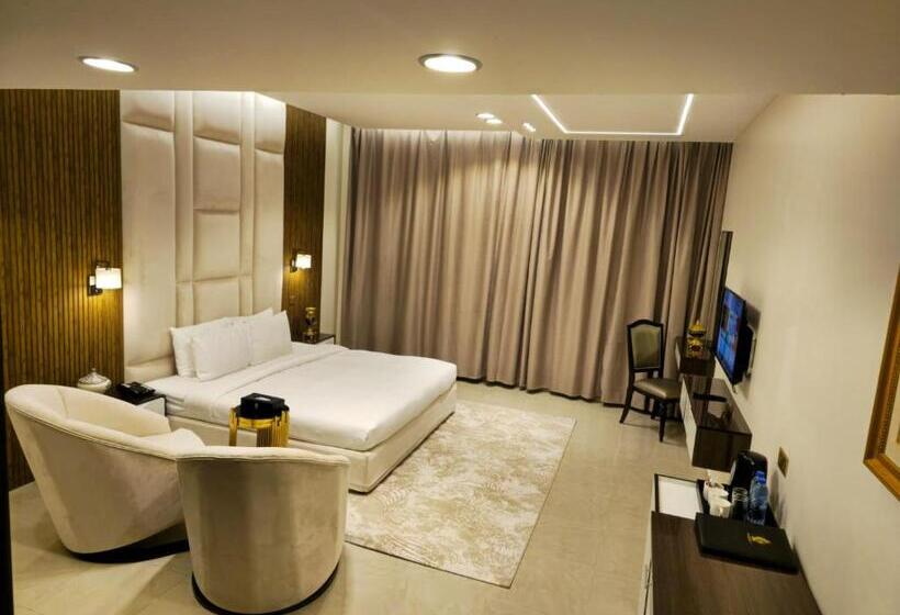 هتل Clifton International