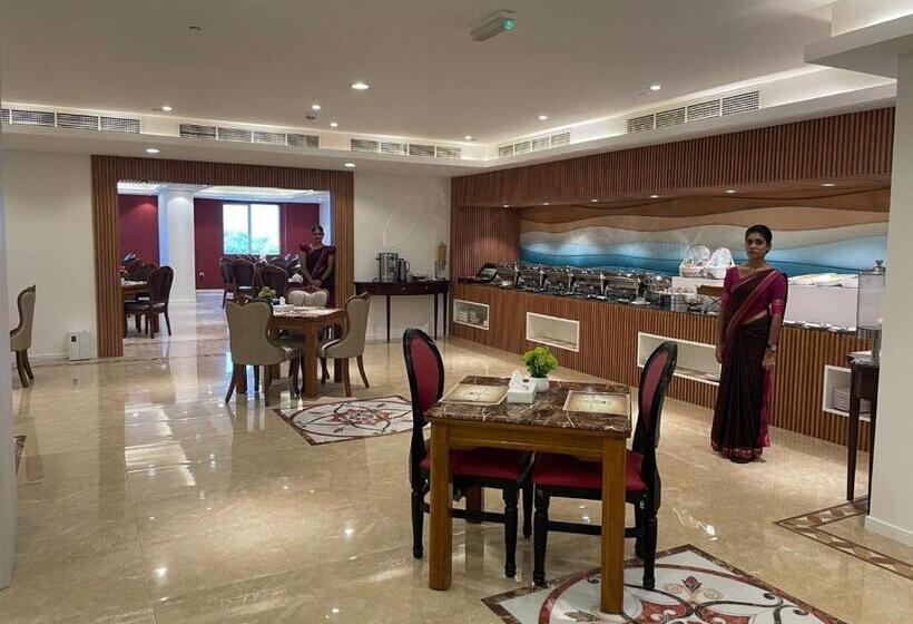 هتل Clifton International