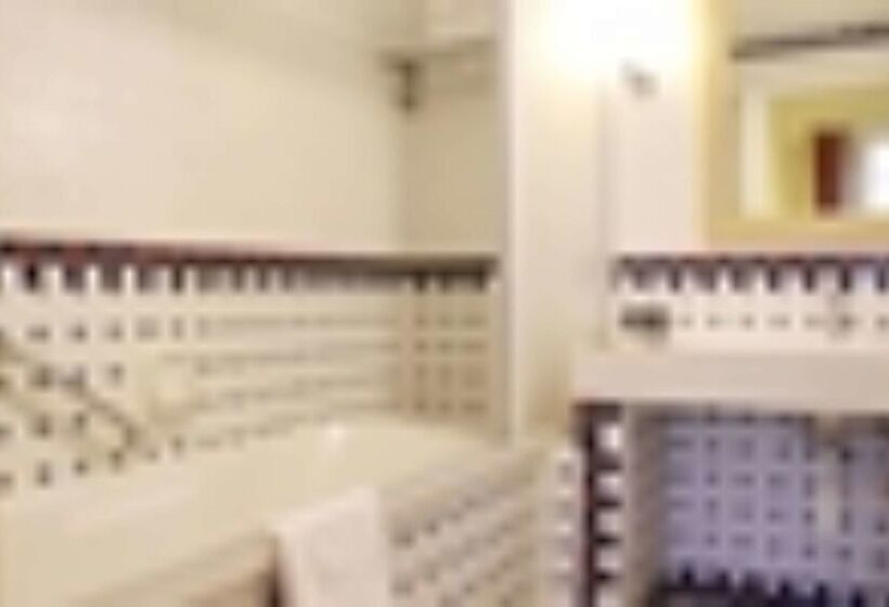 בית מלון כפרי Colmar Tropicale