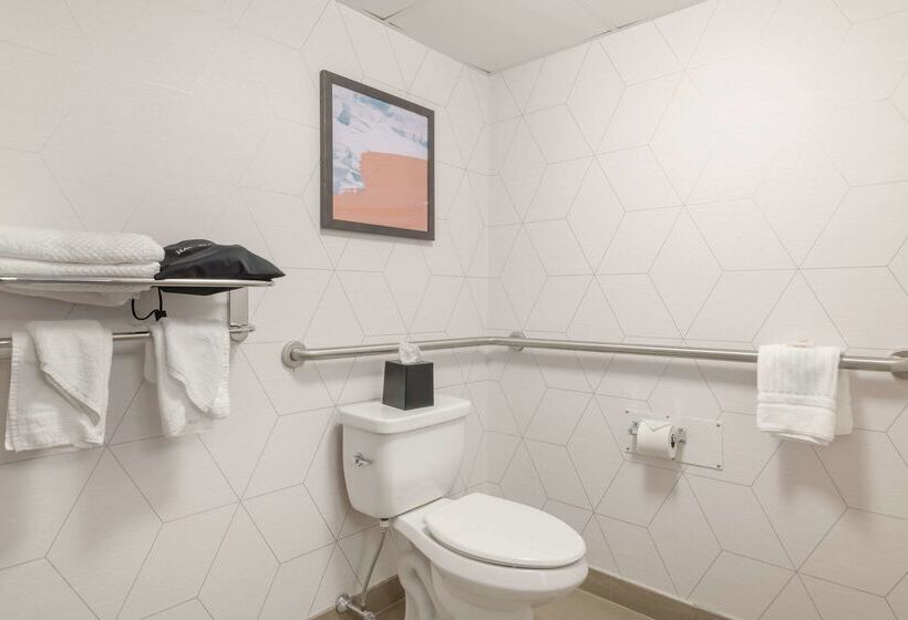 호텔 Comfort Inn Airport