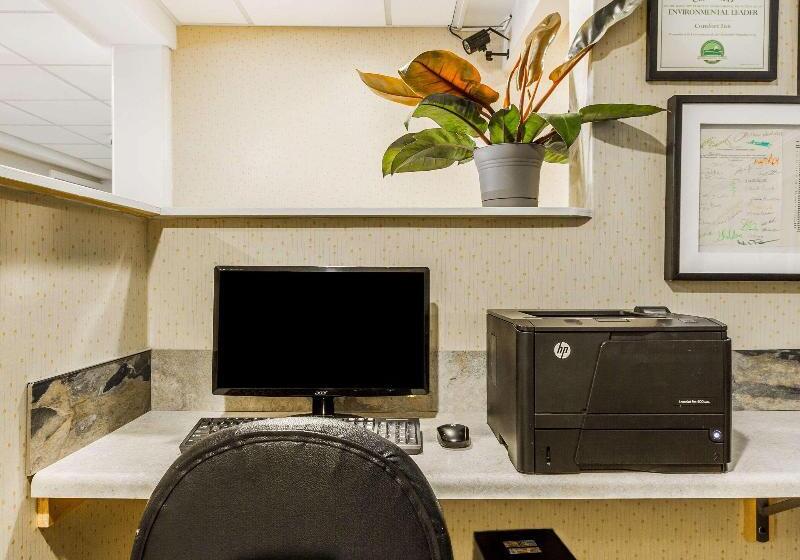 호텔 Comfort Inn Airport