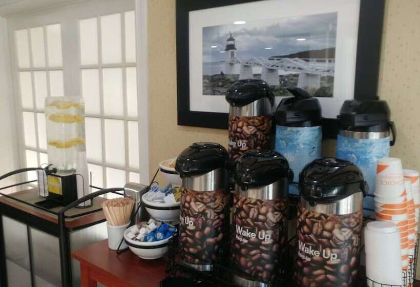 호텔 Comfort Inn Airport