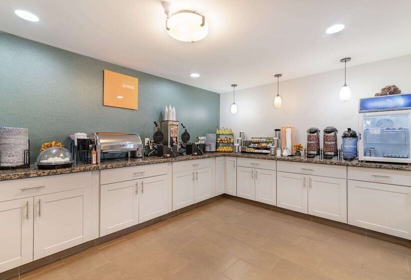 호텔 Comfort Inn Airport