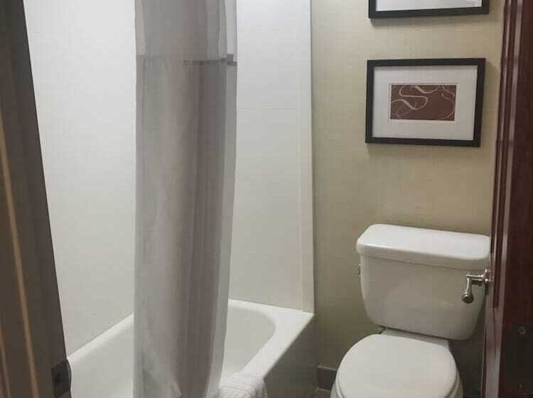 호텔 Comfort Inn Airport