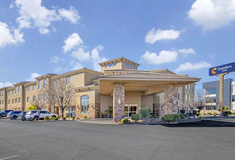 בית מלון כפרי Comfort Inn At Convention Center