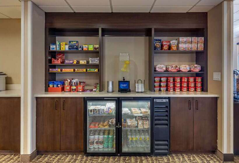 فندق Comfort Inn & Suites Gateway To Glacier National Park