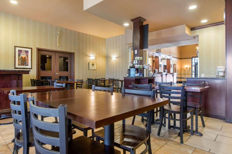 فندق Comfort Inn & Suites