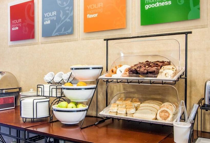 ホテル Comfort Inn & Suites