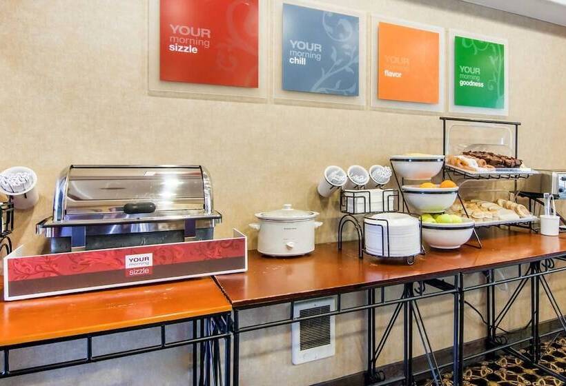 ホテル Comfort Inn & Suites