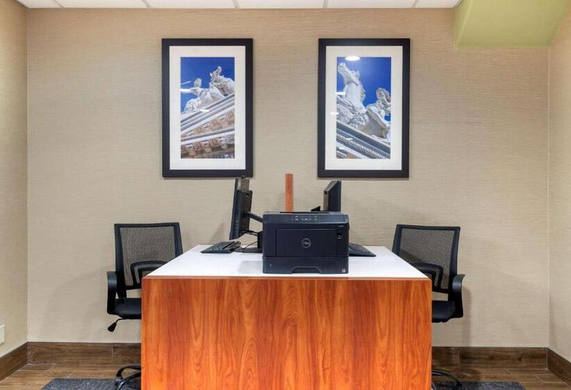 فندق Comfort Suites Marysville Yuba City