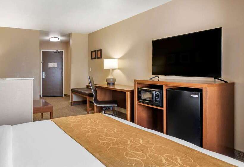 酒店 Comfort Suites Coralville I80