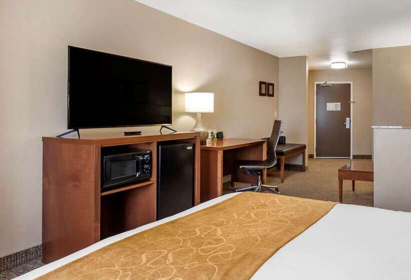 酒店 Comfort Suites Coralville I80
