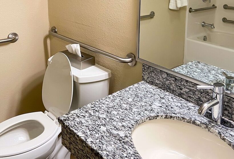 Отель Comfort Suites Pittsburgh Airport