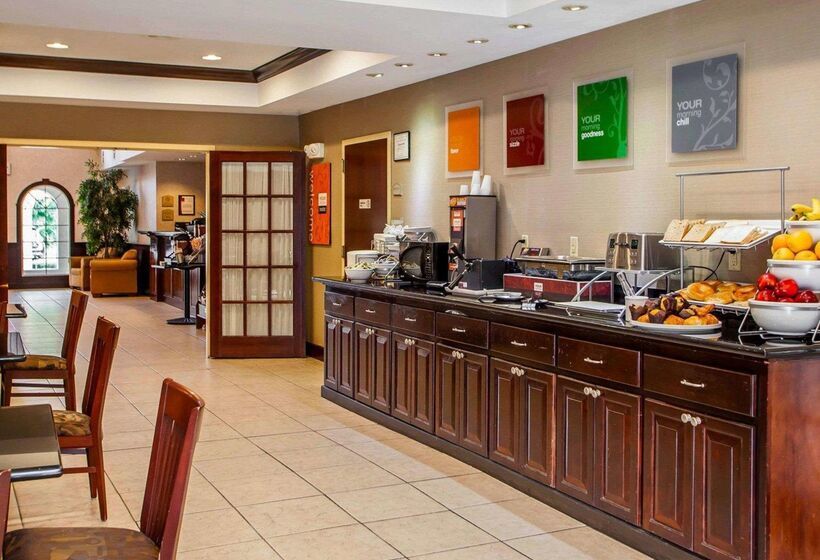فندق Comfort Suites East Brunswick  South River