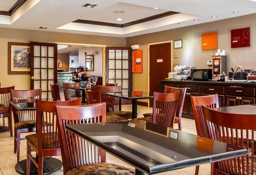 فندق Comfort Suites East Brunswick  South River