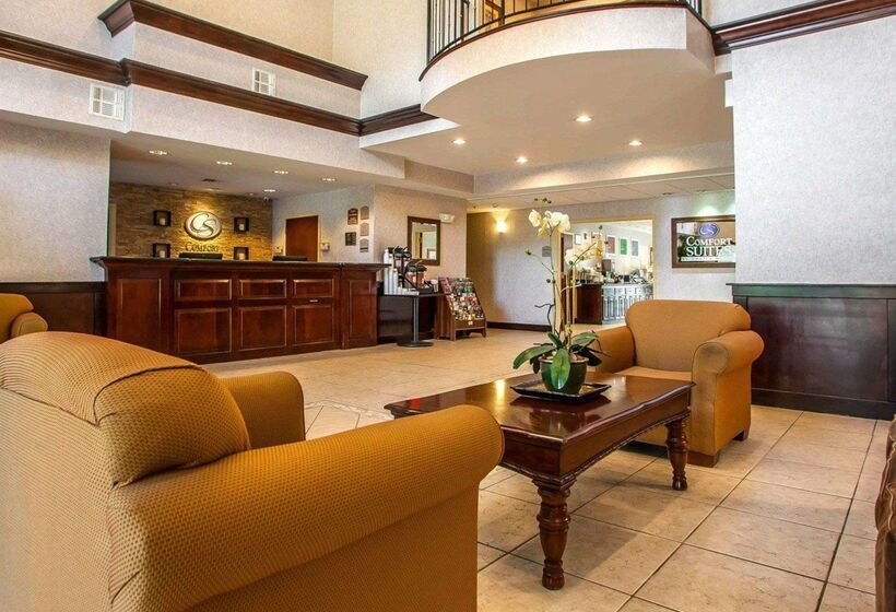 فندق Comfort Suites East Brunswick  South River