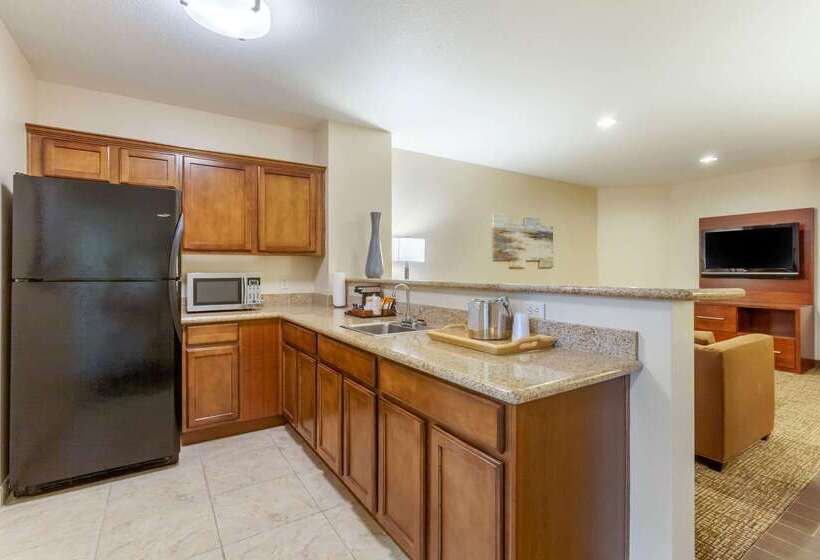 בית מלון כפרי Comfort Suites Glendale   State Farm Stadium Area
